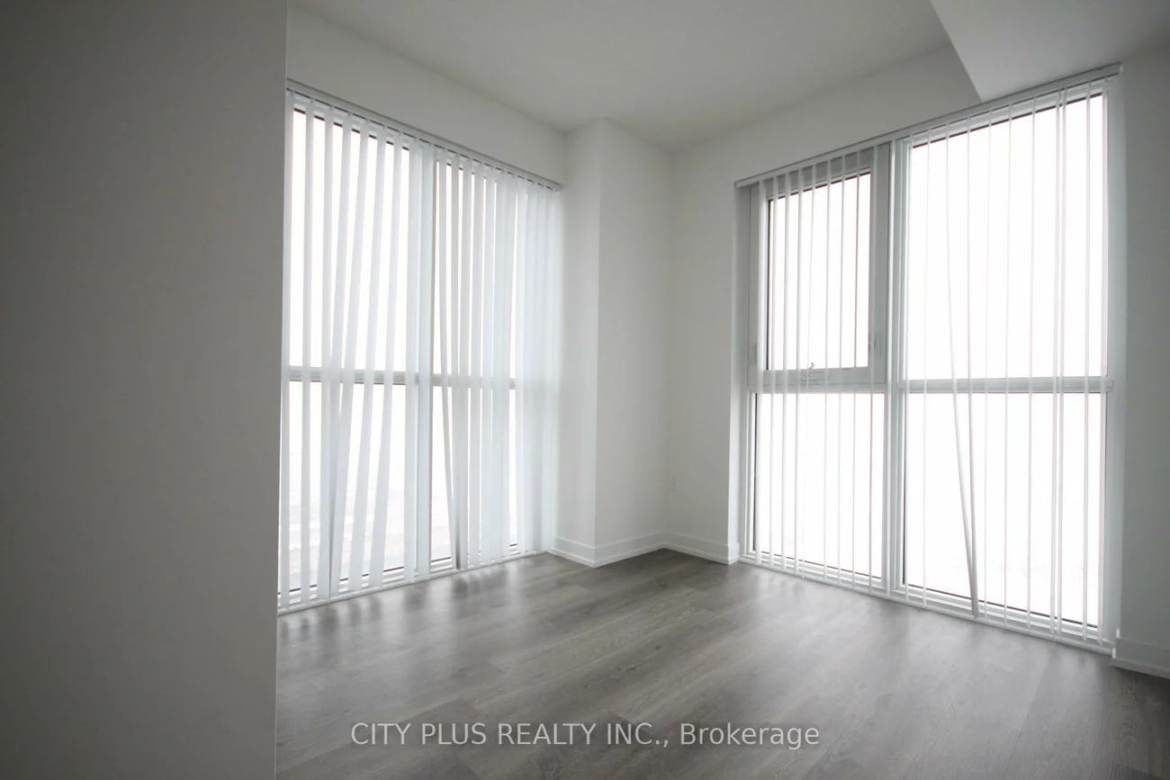 195, COMMERCE, Vaughan Corporate Centre, Vaughan