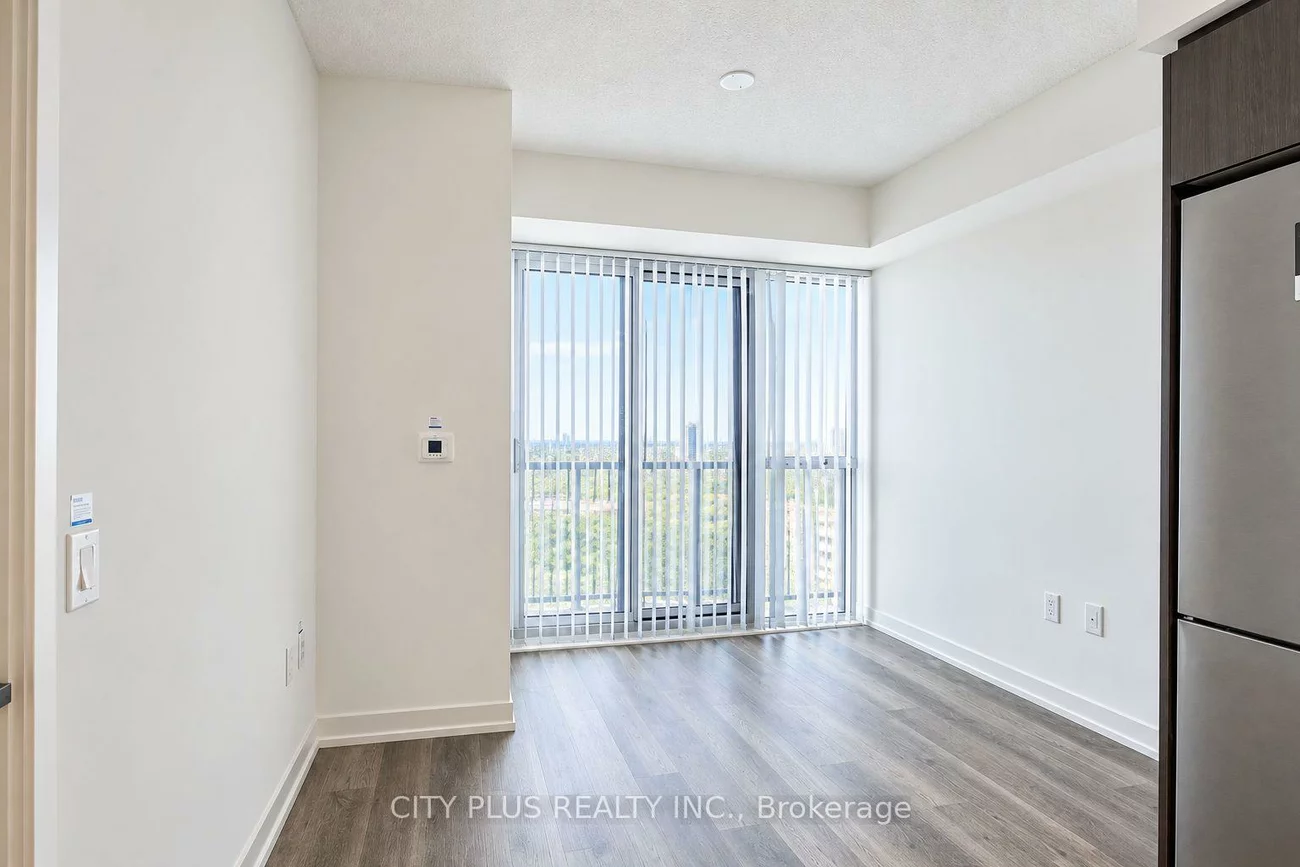 195, COMMERCE, Vaughan Corporate Centre, Vaughan