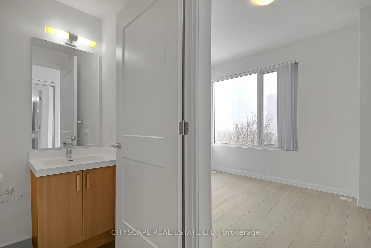 1020, Portage, Concord, Vaughan