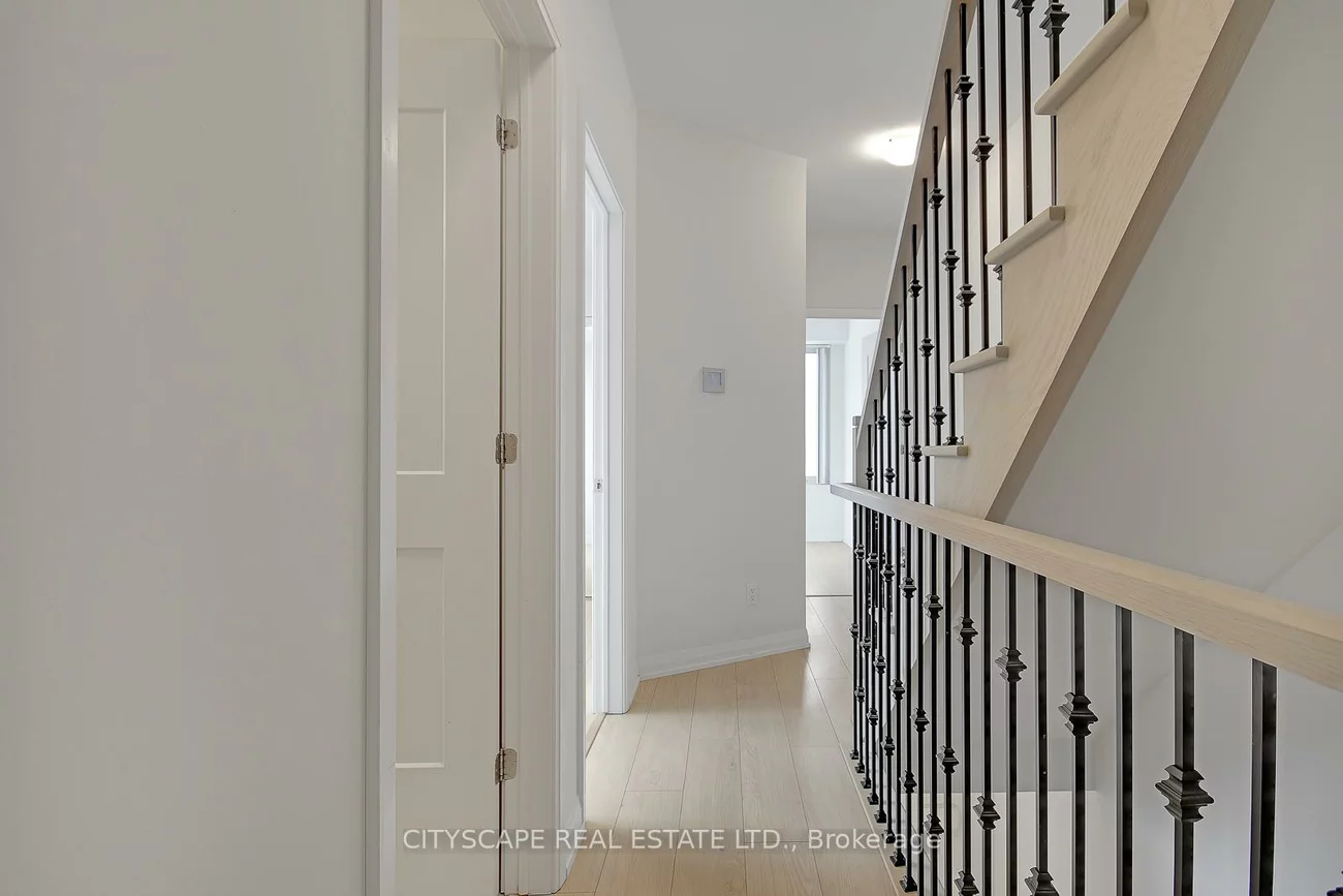 1020, Portage, Concord, Vaughan