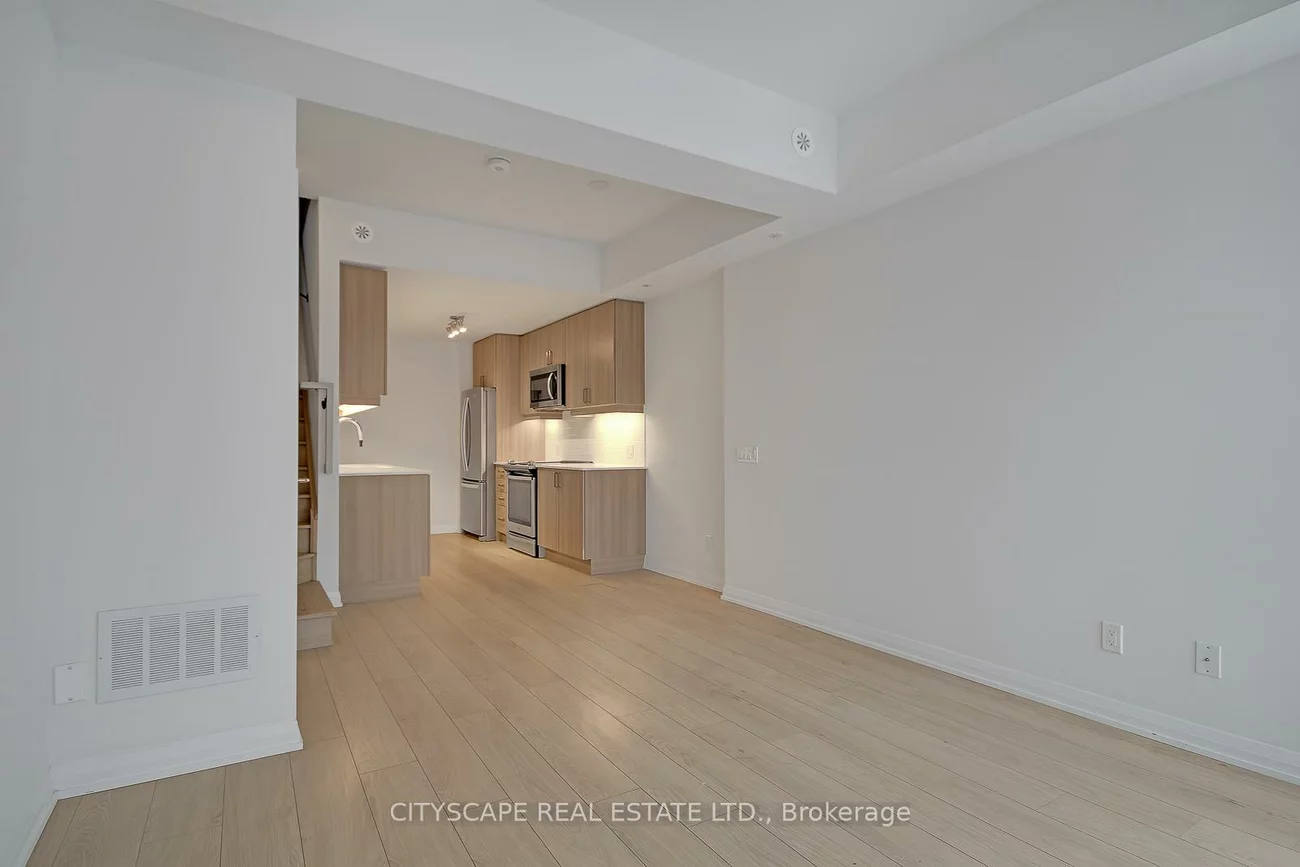 1020, Portage, Concord, Vaughan