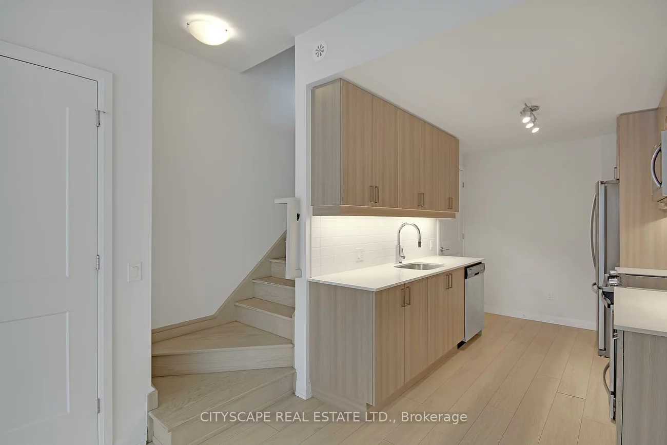 1020, Portage, Concord, Vaughan