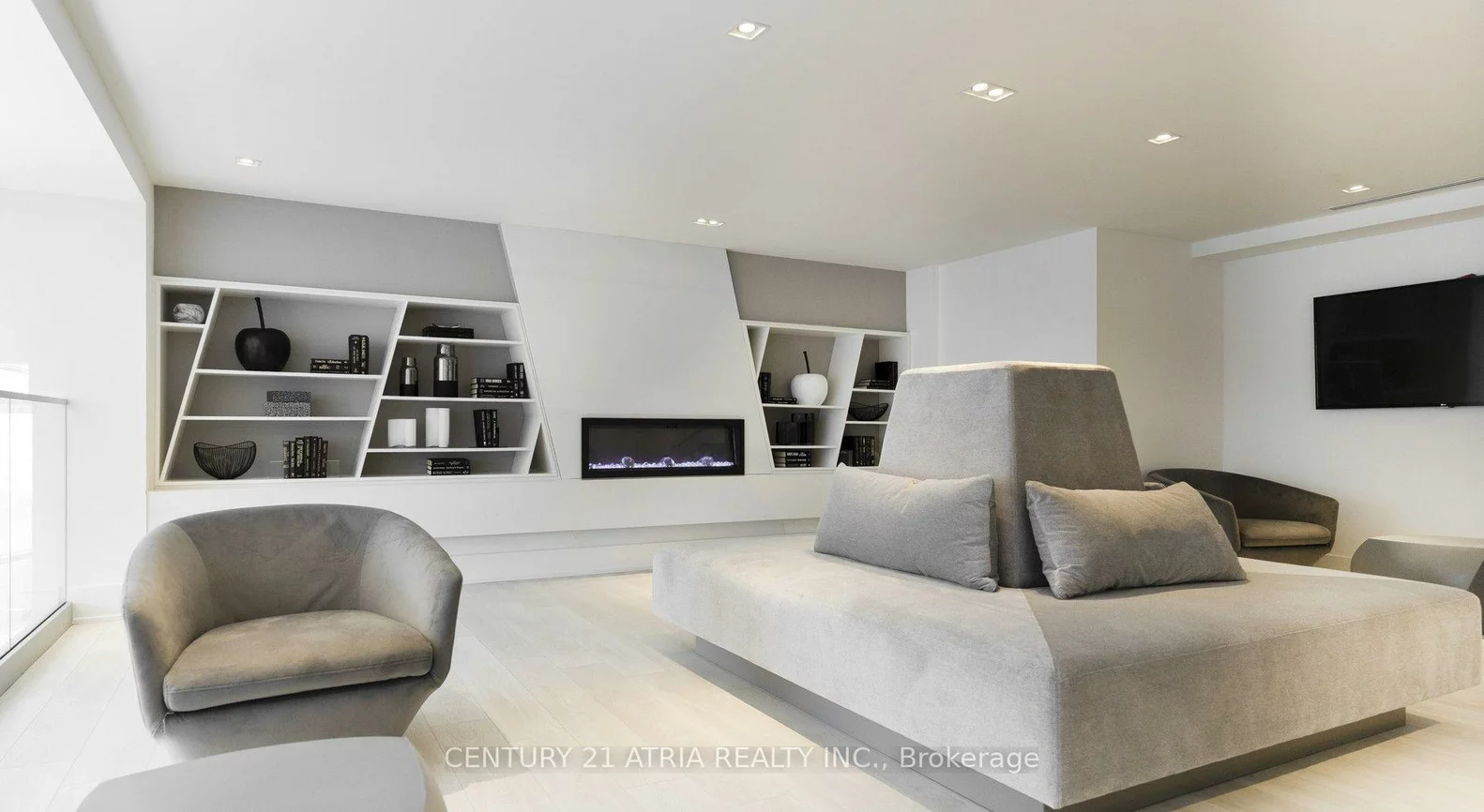 2908, Highway 7, Concord, Vaughan