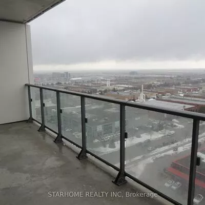 1000, Portage, Vaughan Corporate Centre, Vaughan