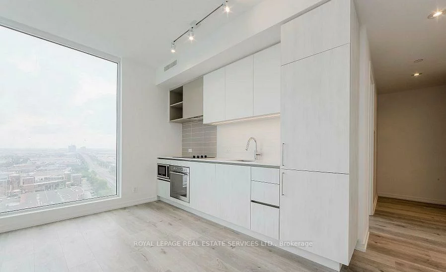 7890, Jane, Vaughan Corporate Centre, Vaughan