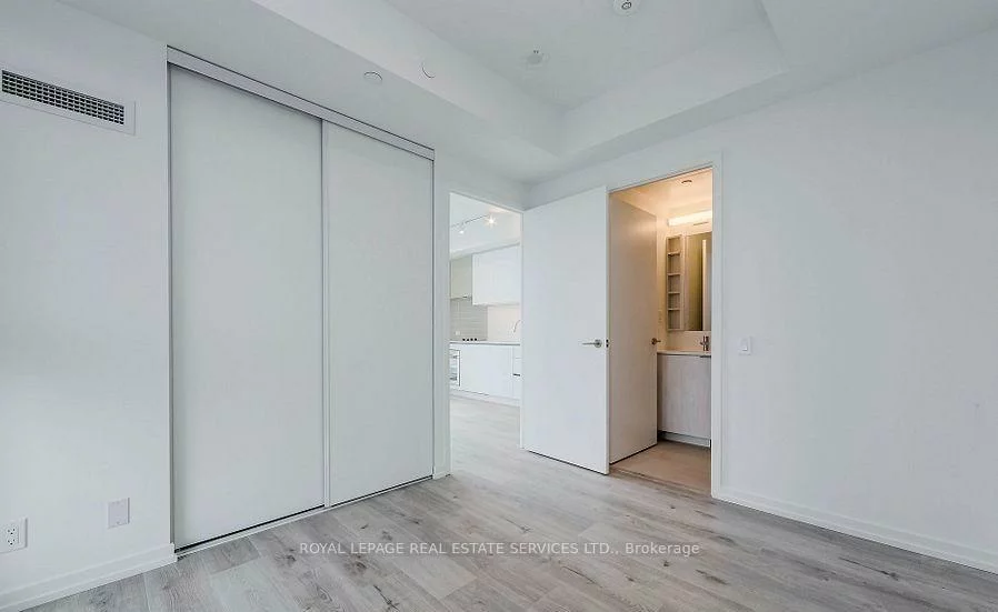 7890, Jane, Vaughan Corporate Centre, Vaughan