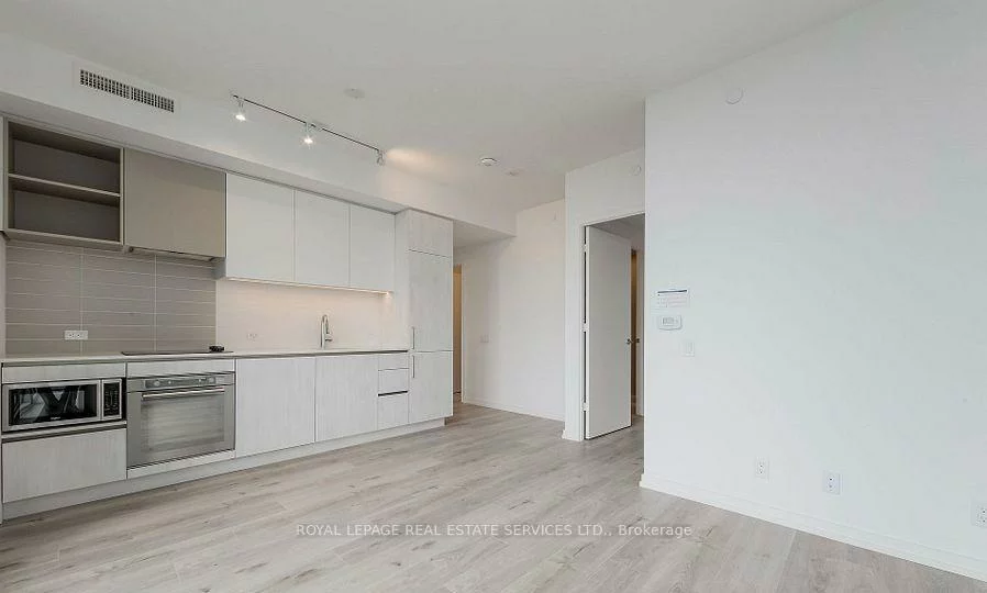 7890, Jane, Vaughan Corporate Centre, Vaughan