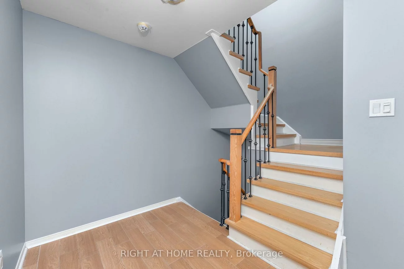 18, Clark, Crestwood-Springfarm-Yorkhill, Vaughan