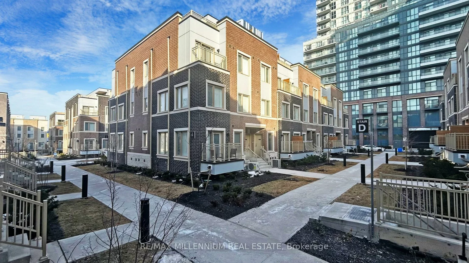 31, Honeycrisp, Vaughan Corporate Centre, Vaughan