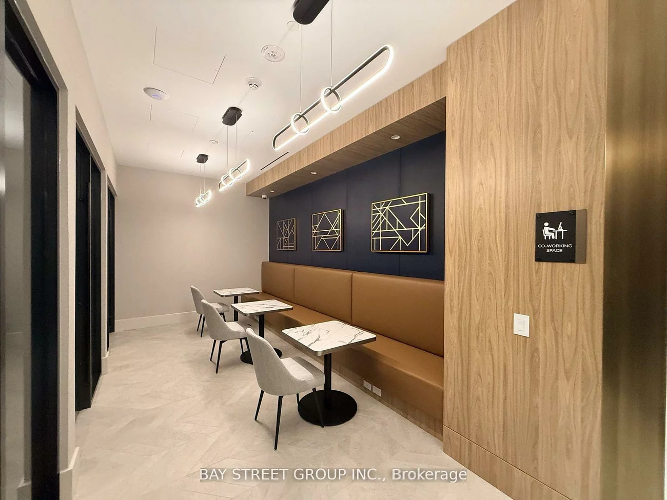 5, Meadowdale, Vaughan Corporate Centre, Vaughan