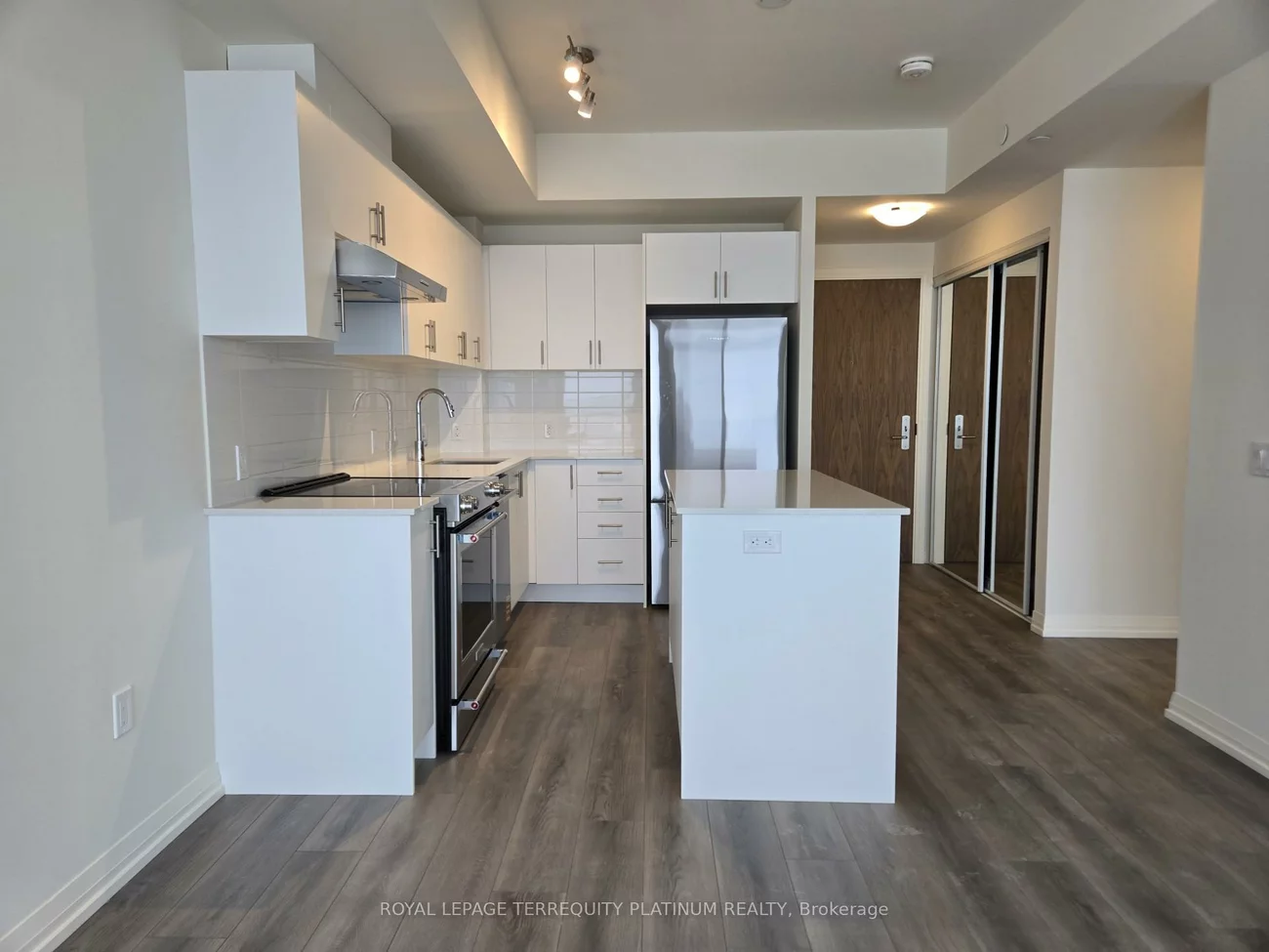 27, Korda, Vellore Village, Vaughan