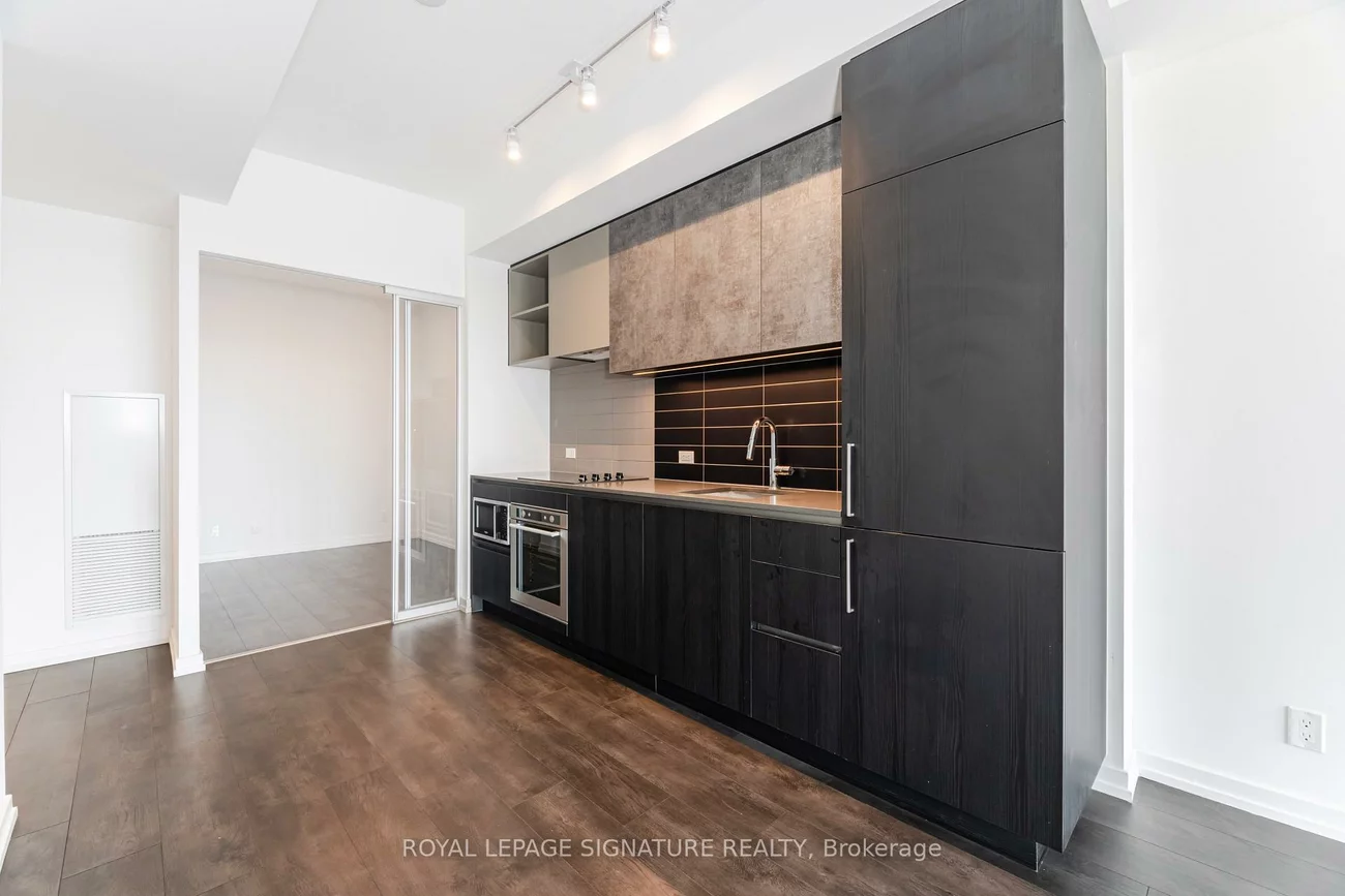 7890, Jane, Vaughan Corporate Centre, Vaughan