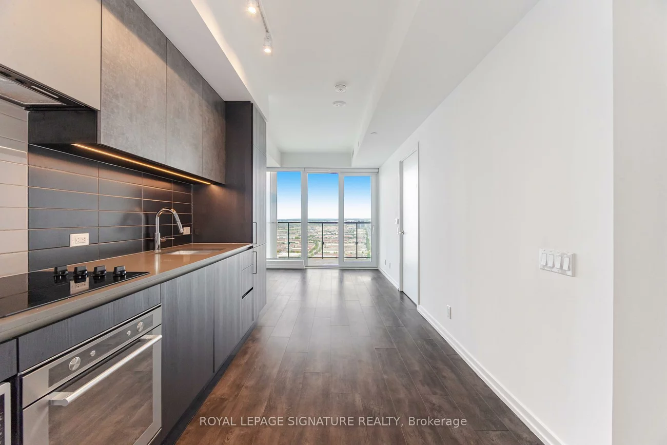 7890, Jane, Vaughan Corporate Centre, Vaughan