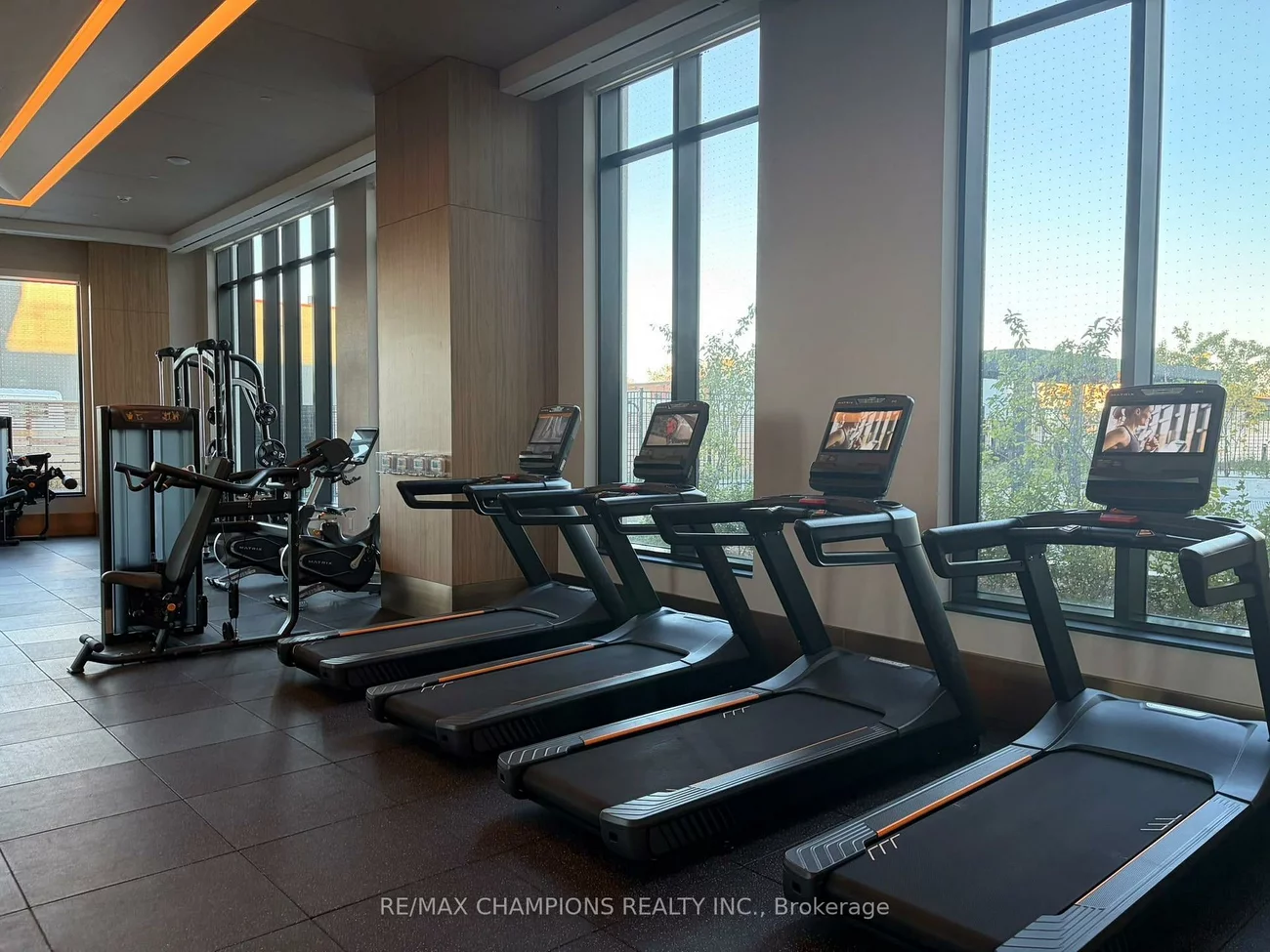 21, Meadowdale, Vaughan Corporate Centre, Vaughan