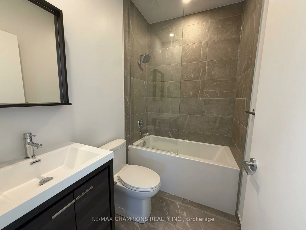 21, Meadowdale, Vaughan Corporate Centre, Vaughan