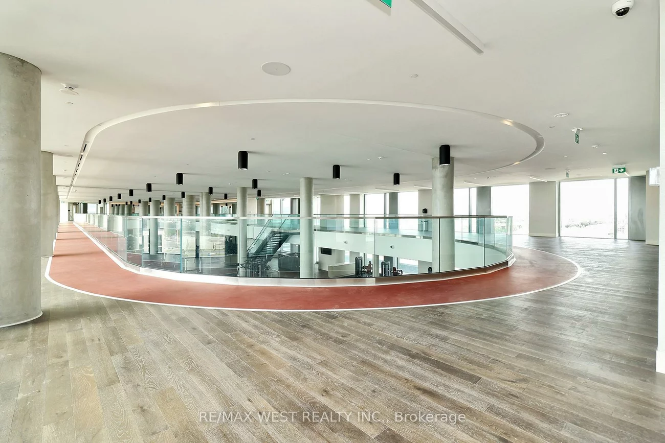 1000, Portage, Vaughan Corporate Centre, Vaughan