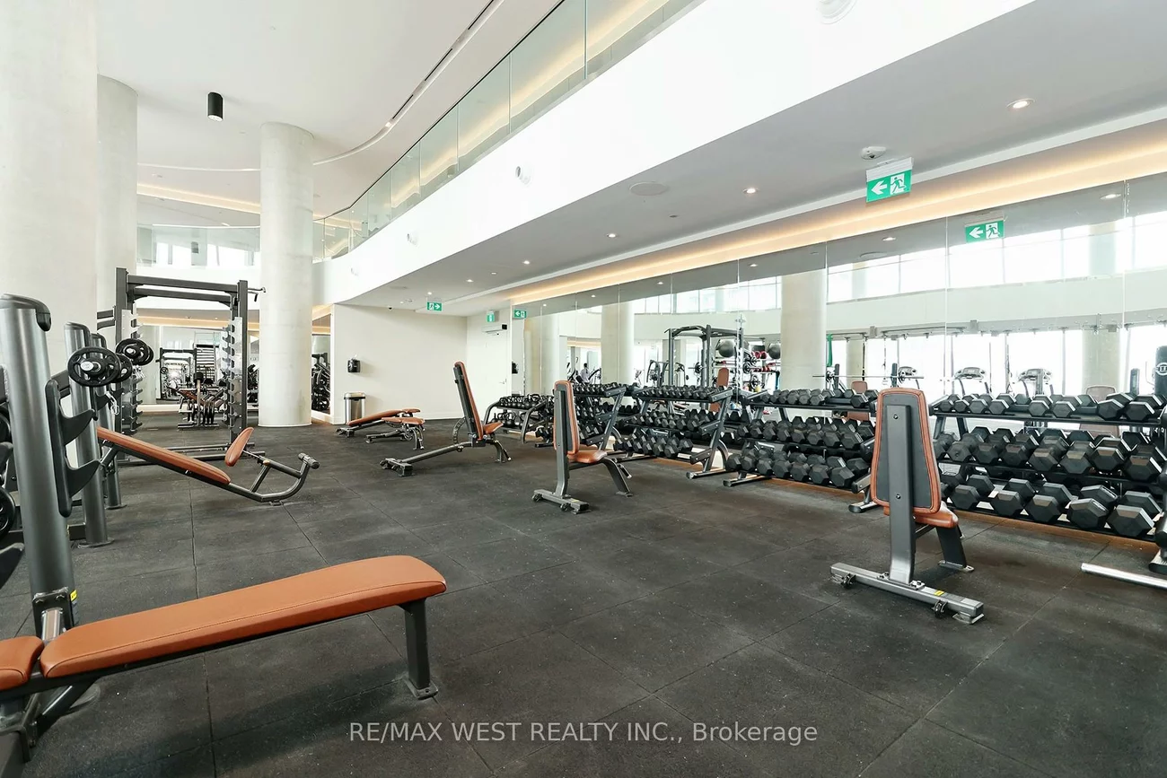 1000, Portage, Vaughan Corporate Centre, Vaughan