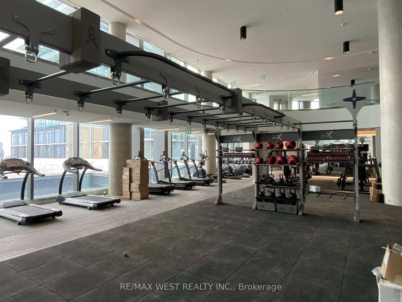 1000, Portage, Vaughan Corporate Centre, Vaughan
