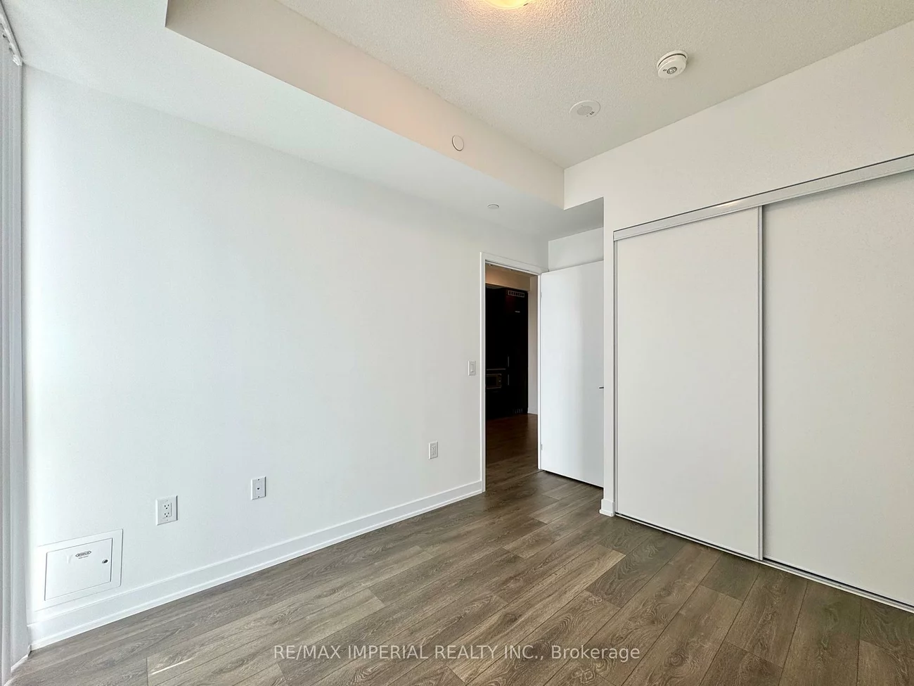 10, HONEYCRISP, Vaughan Corporate Centre, Vaughan