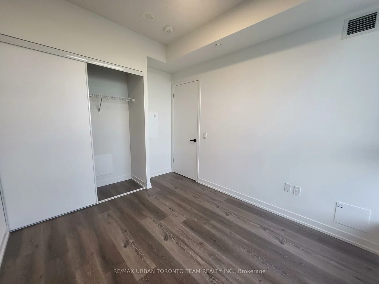 225, Commerce St, Vaughan Corporate Centre, Vaughan