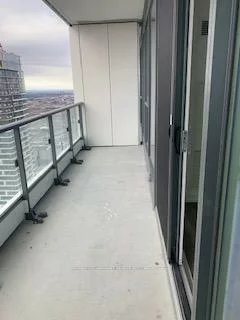 898, Portage, Vaughan Corporate Centre, Vaughan