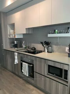 898, Portage, Vaughan Corporate Centre, Vaughan