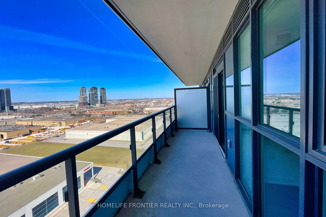 38, Honeycrisp, Vaughan Corporate Centre, Vaughan