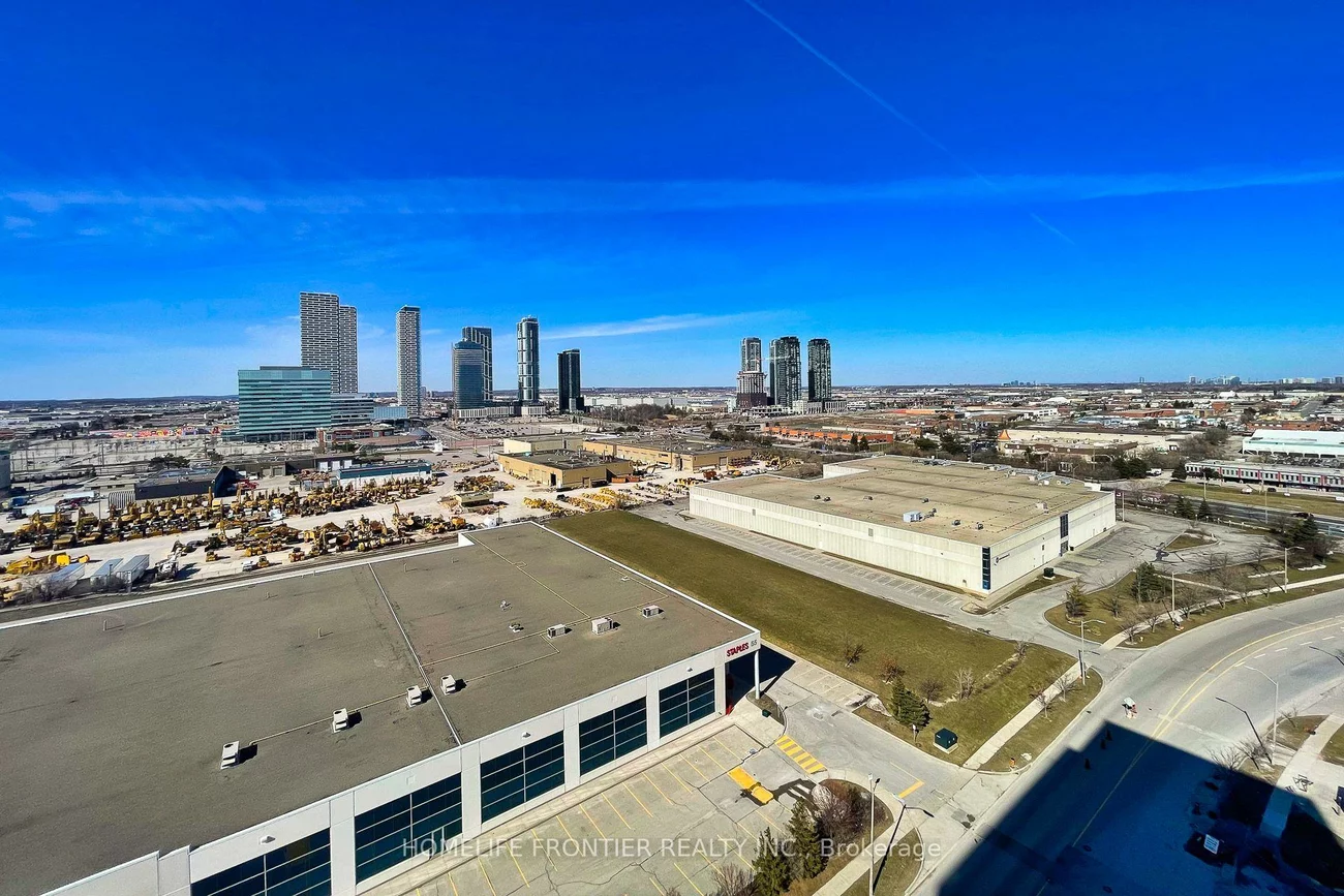 38, Honeycrisp, Vaughan Corporate Centre, Vaughan