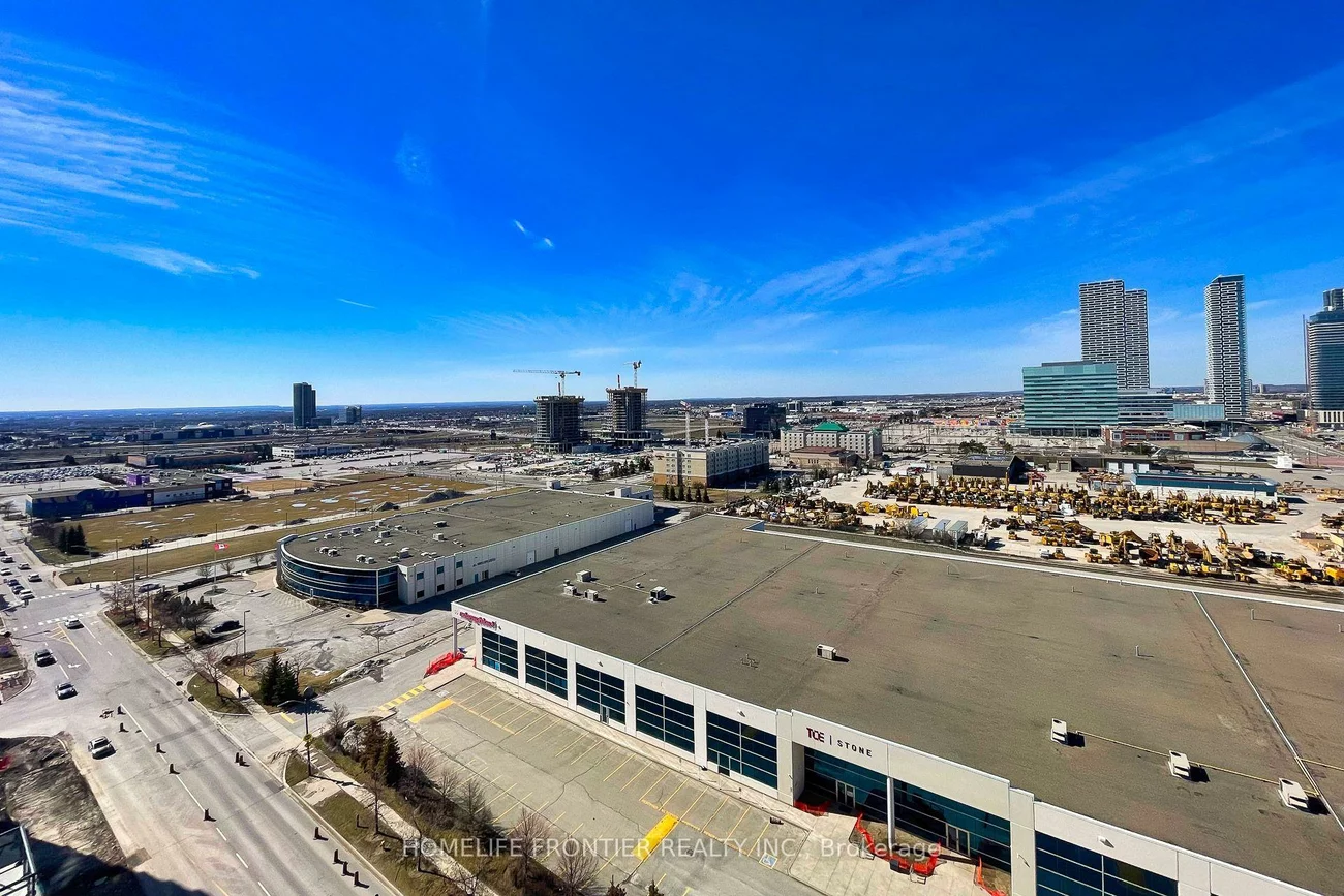38, Honeycrisp, Vaughan Corporate Centre, Vaughan