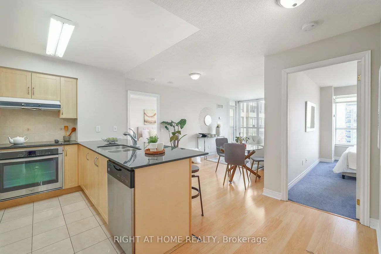 60, DISERA, Beverley Glen, Vaughan