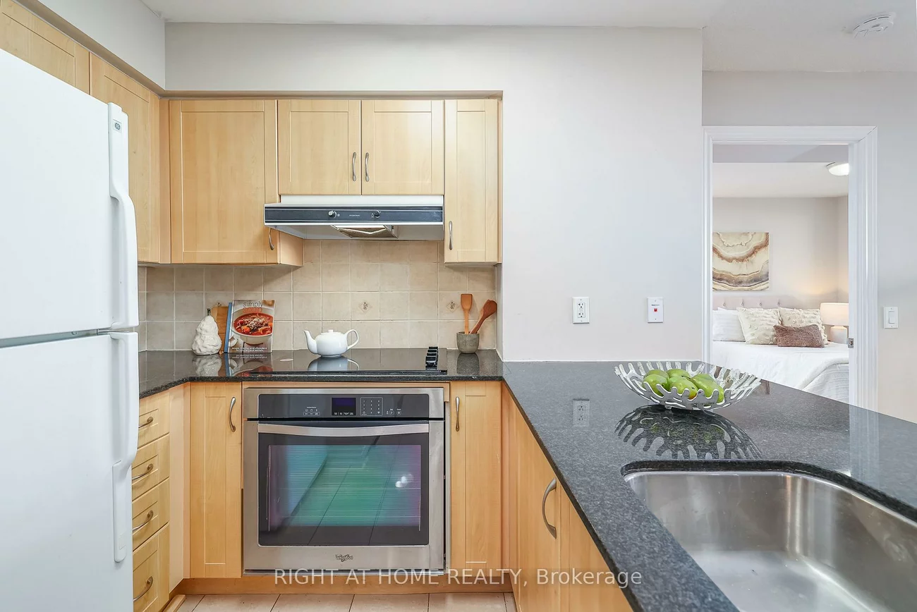 60, DISERA, Beverley Glen, Vaughan