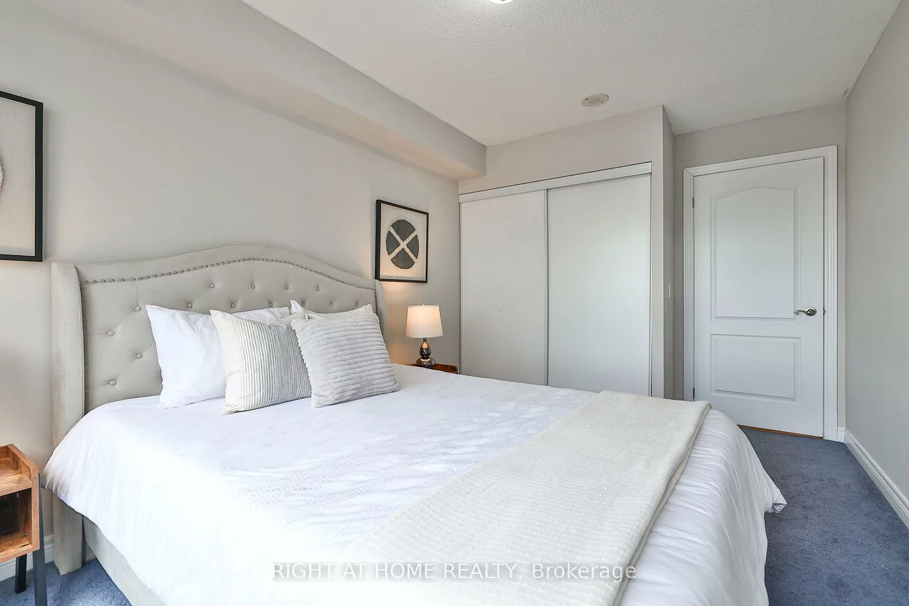 60, DISERA, Beverley Glen, Vaughan