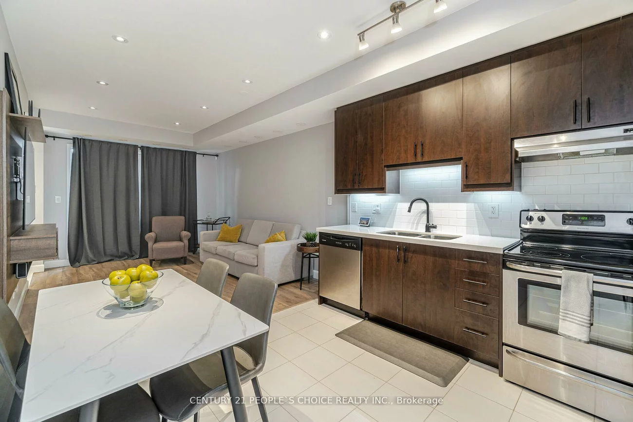 26, Bruce, East Woodbridge, Vaughan