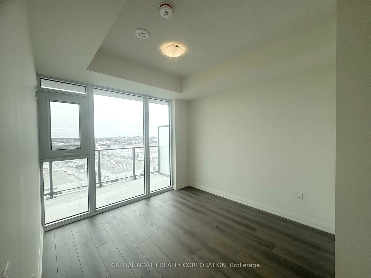 8960, Jane, Vellore Village, Vaughan