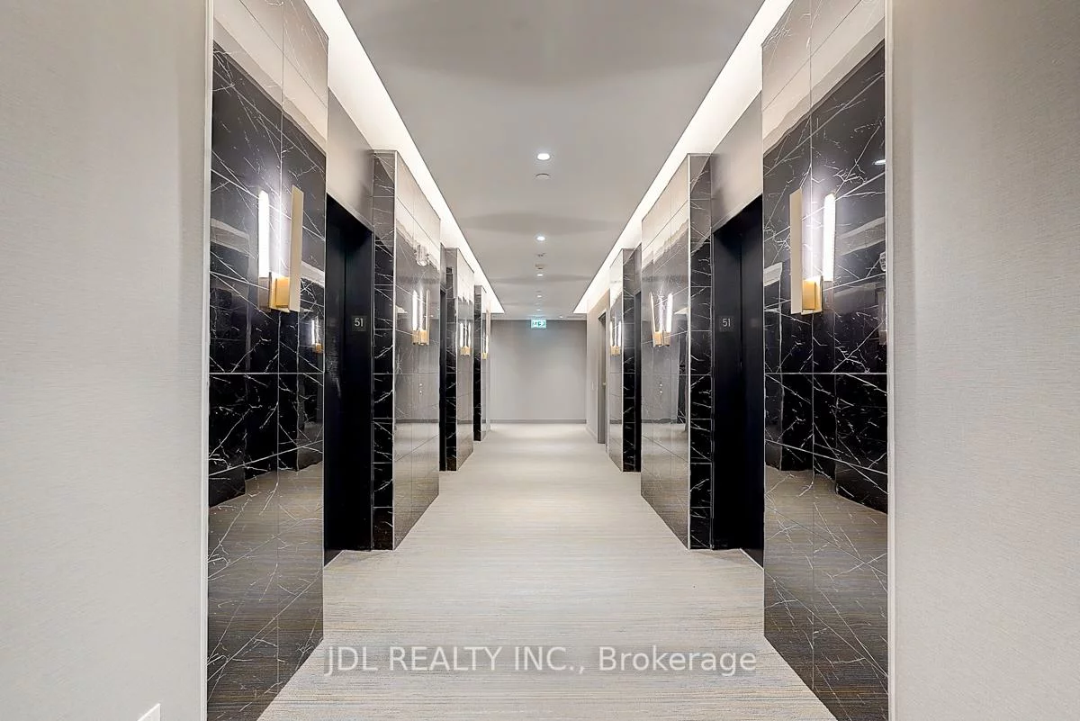 950, Portage, Vaughan Corporate Centre, Vaughan