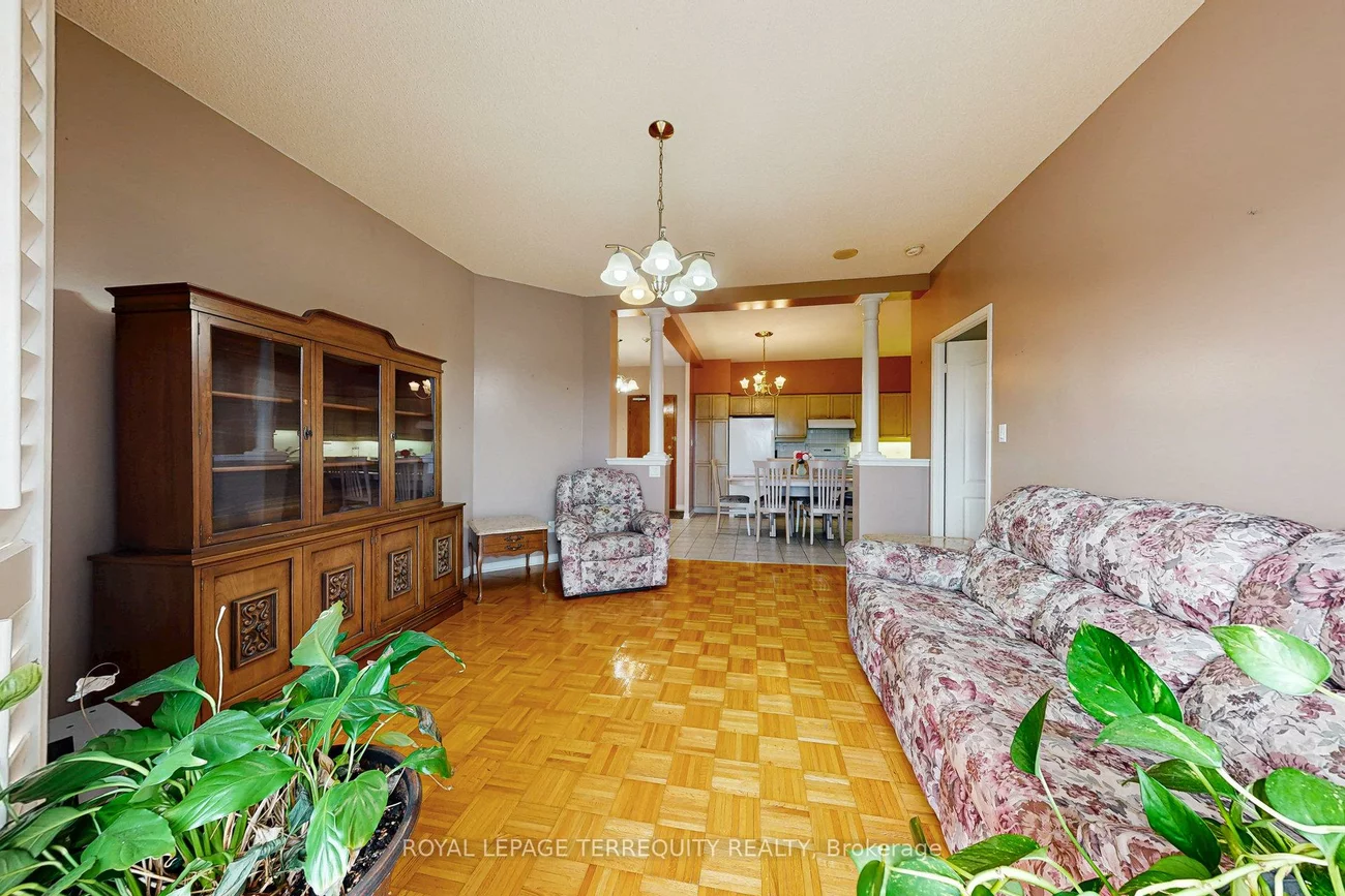 7373, Martin Grove, Vaughan Grove, Vaughan