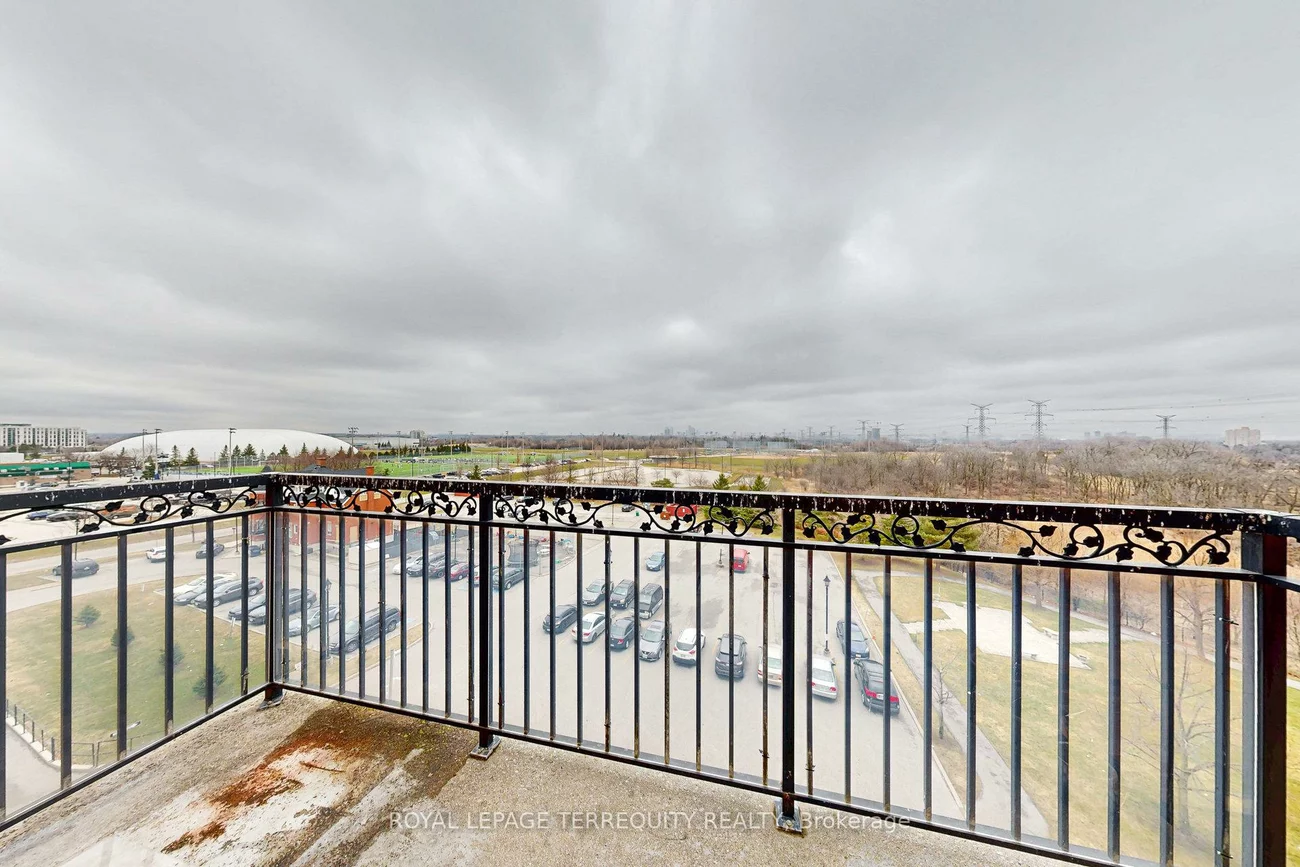 7373, Martin Grove, Vaughan Grove, Vaughan