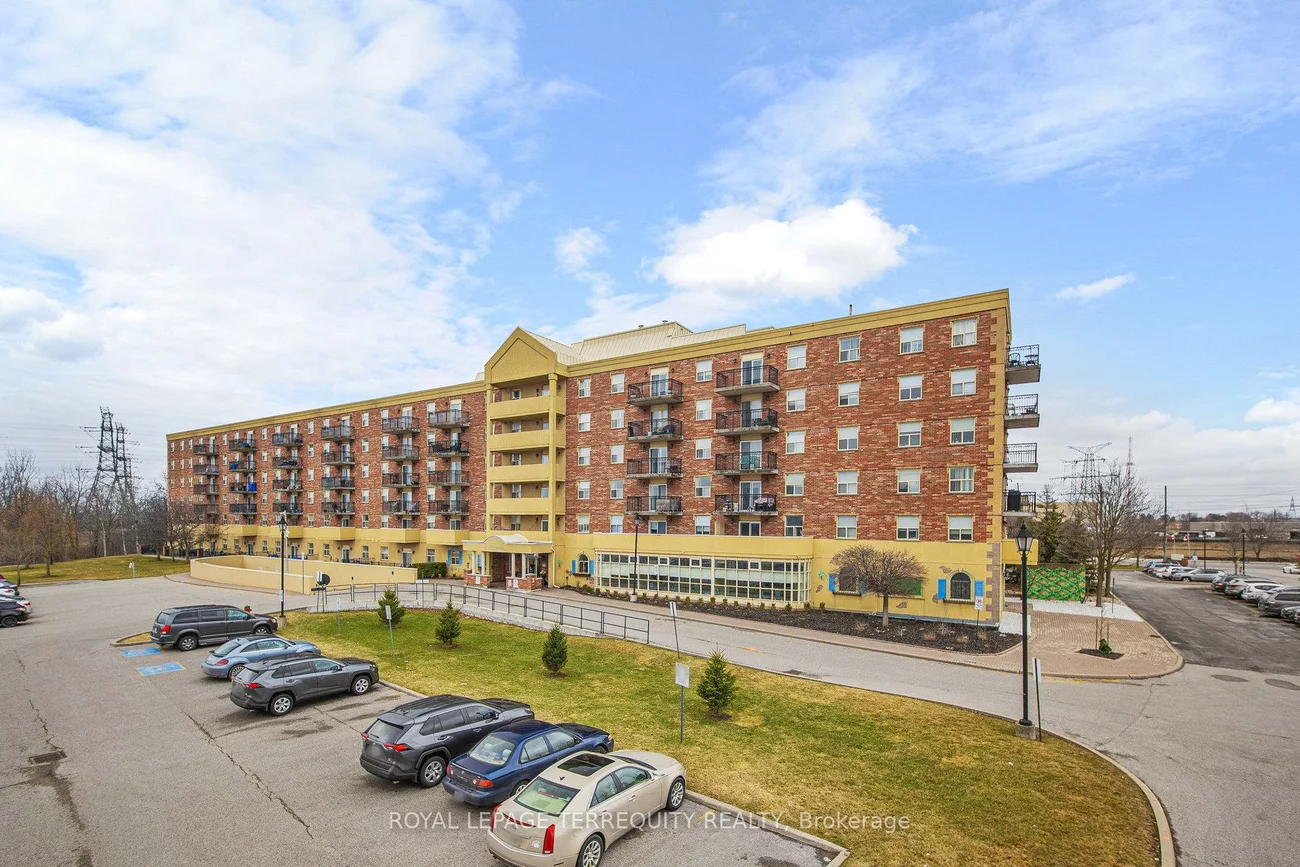 7373, Martin Grove, Vaughan Grove, Vaughan