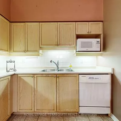 7373, Martin Grove, Vaughan Grove, Vaughan