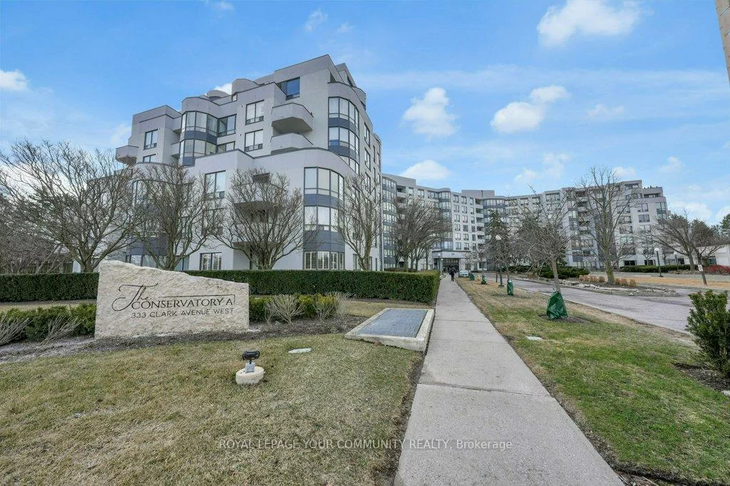 333, Clark, Crestwood-Springfarm-Yorkhill, Vaughan