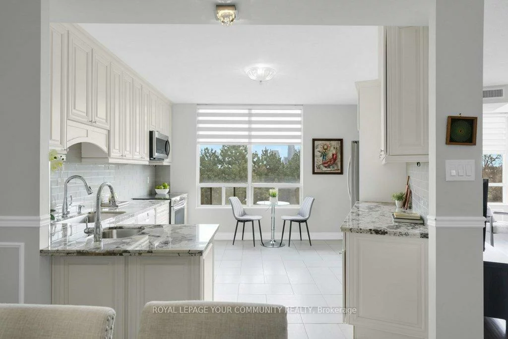 333, Clark, Crestwood-Springfarm-Yorkhill, Vaughan