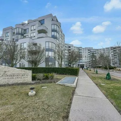 333, Clark, Crestwood-Springfarm-Yorkhill, Vaughan