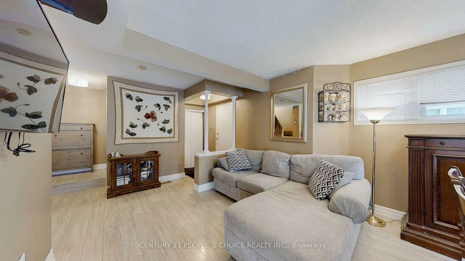 18, Clark, Crestwood-Springfarm-Yorkhill, Vaughan