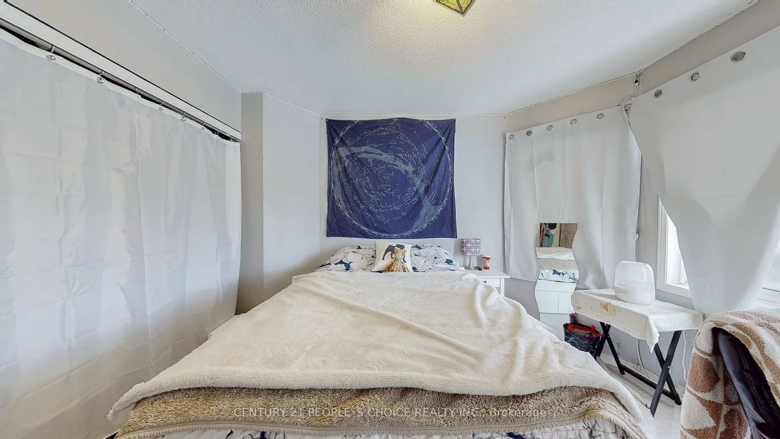 18, Clark, Crestwood-Springfarm-Yorkhill, Vaughan