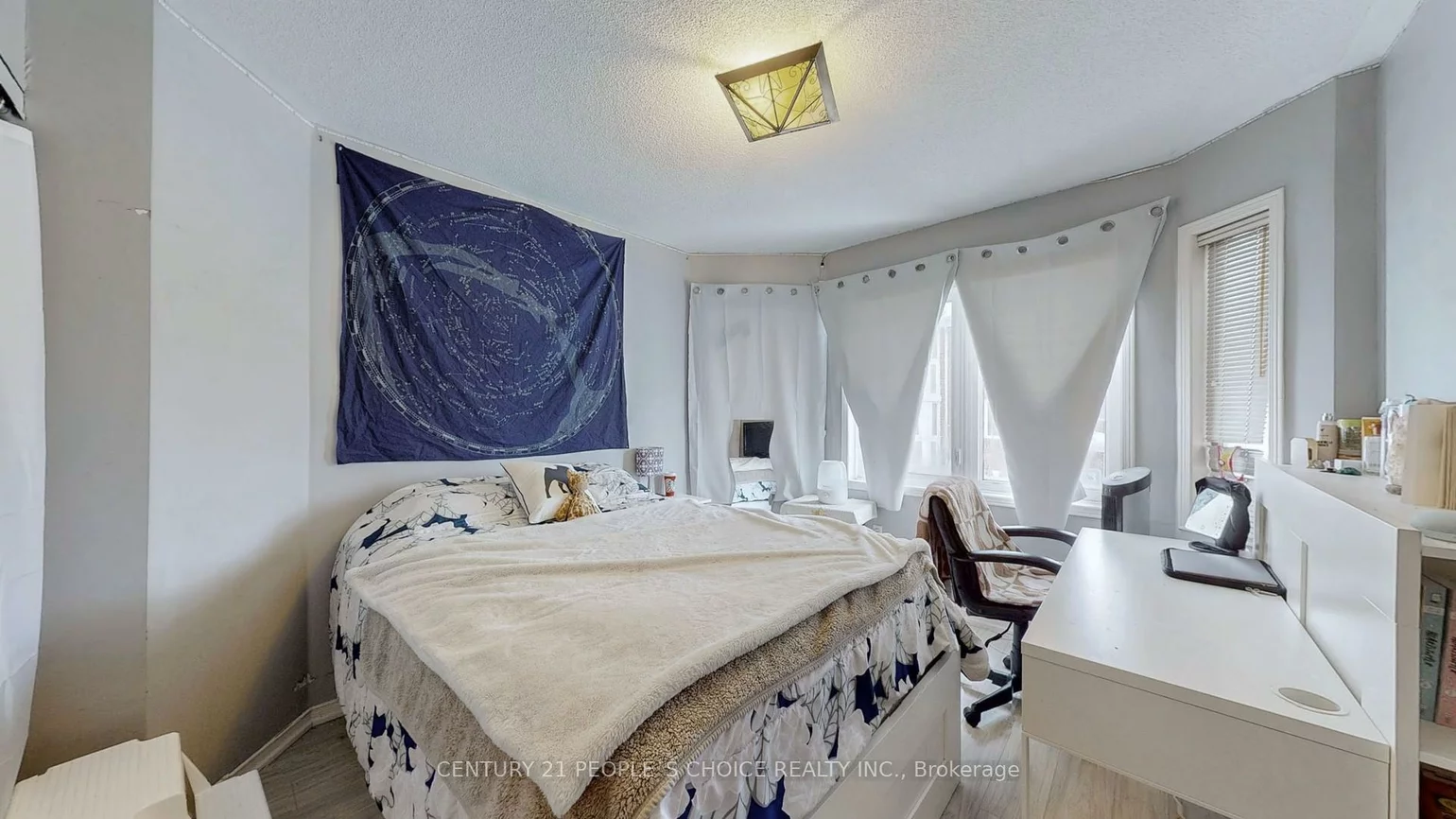 18, Clark, Crestwood-Springfarm-Yorkhill, Vaughan