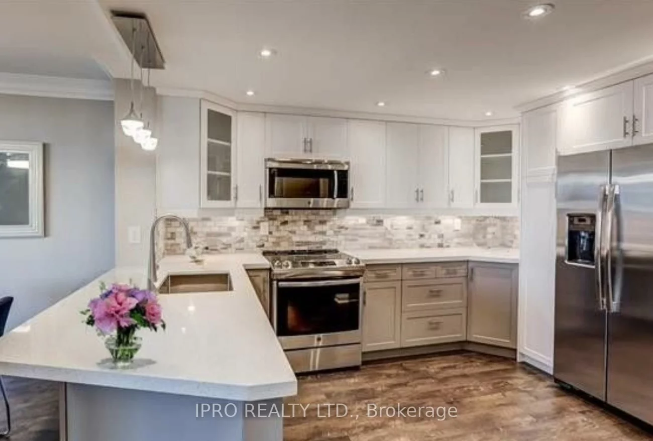 7420, Bathurst, Brownridge, Vaughan