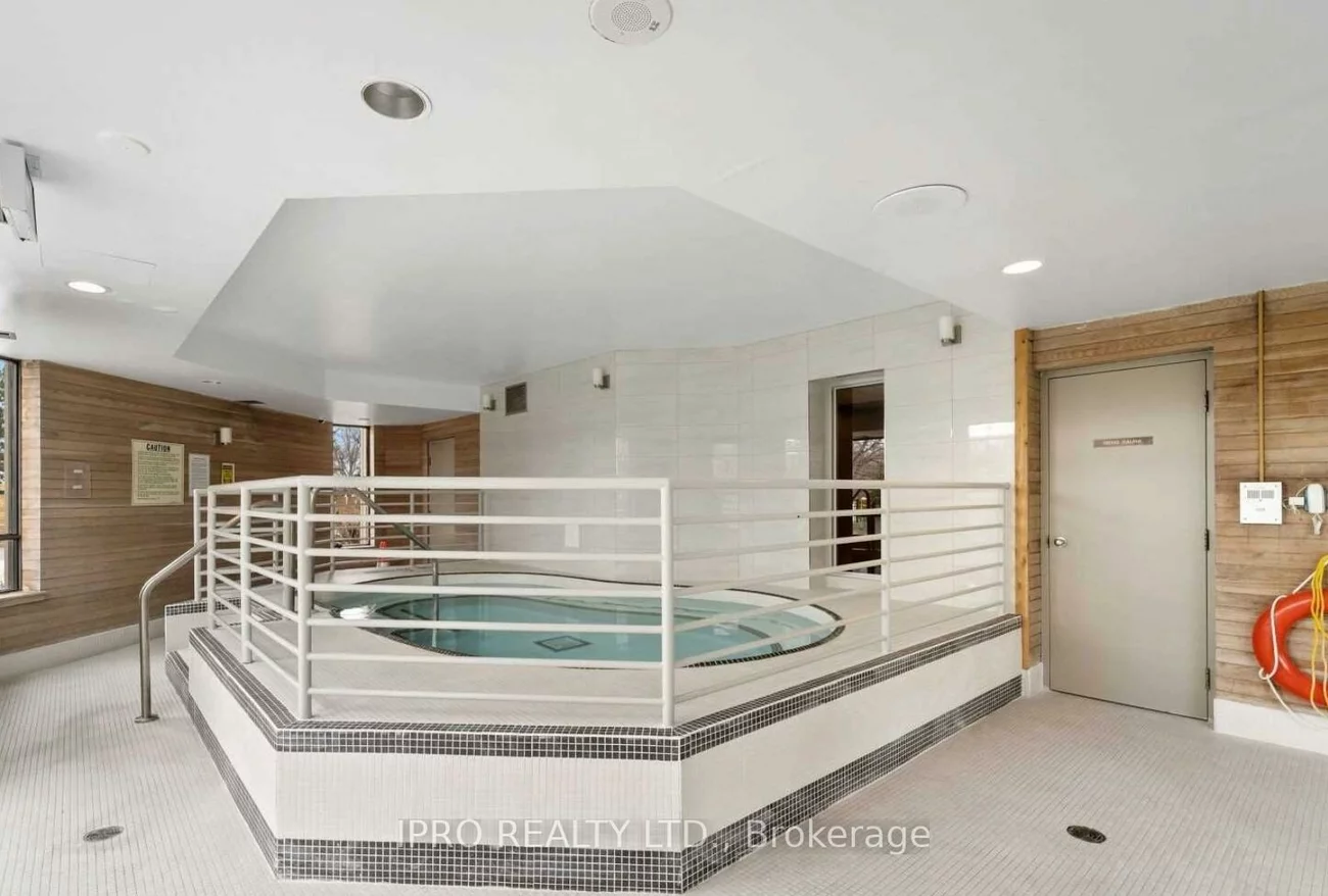 7420, Bathurst, Brownridge, Vaughan