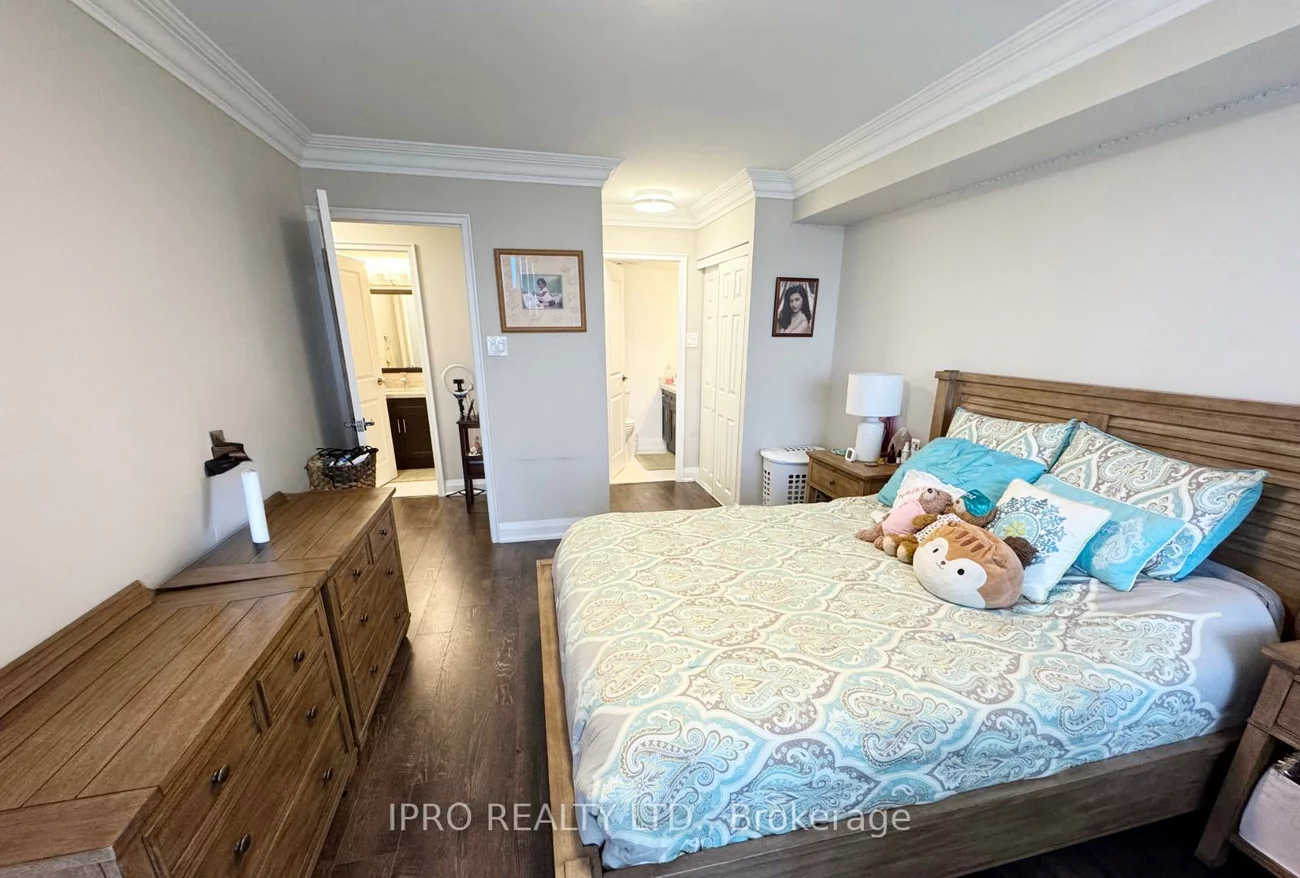 7420, Bathurst, Brownridge, Vaughan