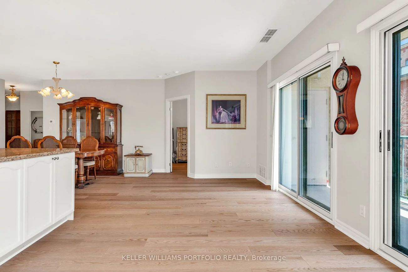 33, Wallace, West Woodbridge, Vaughan