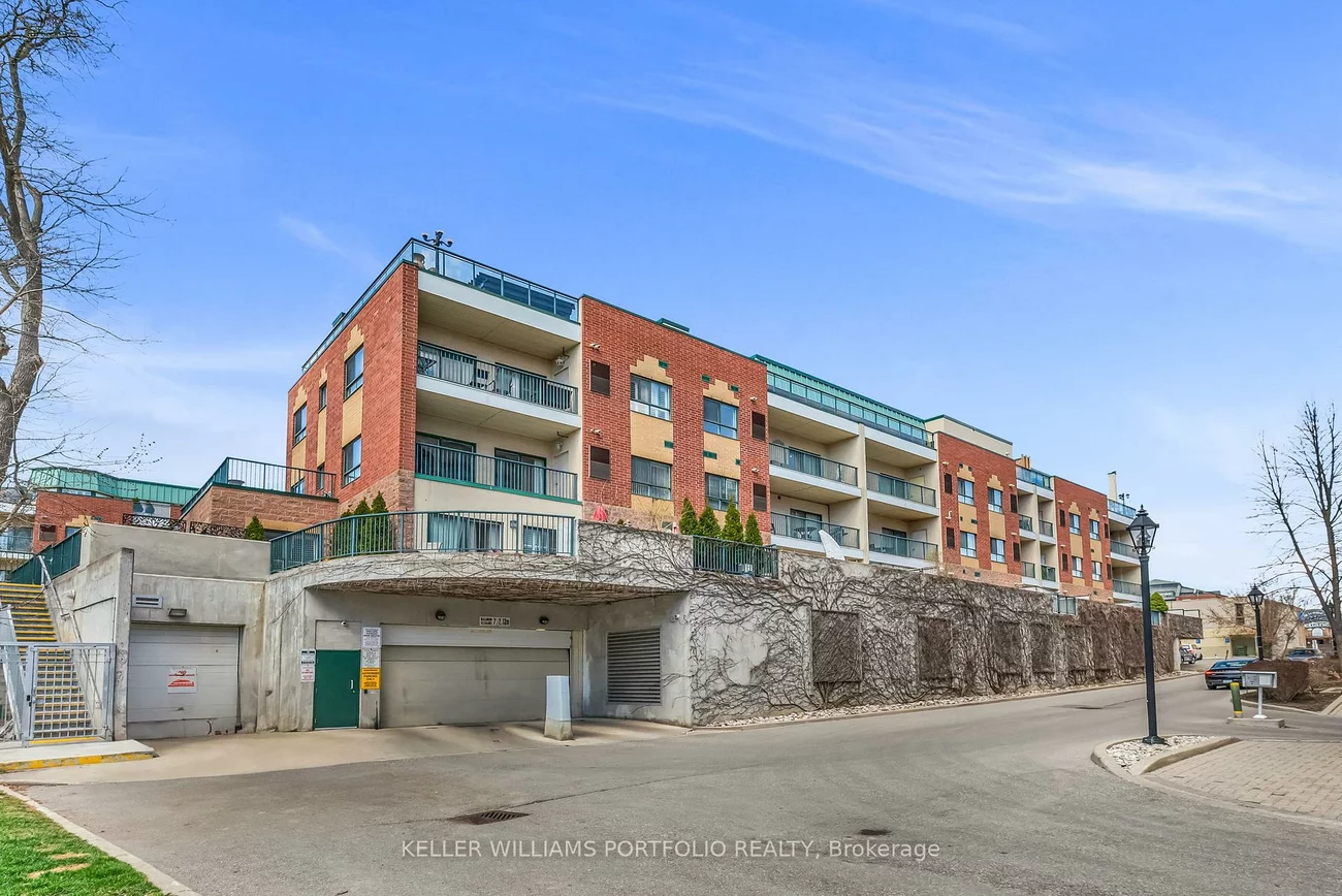 33, Wallace, West Woodbridge, Vaughan